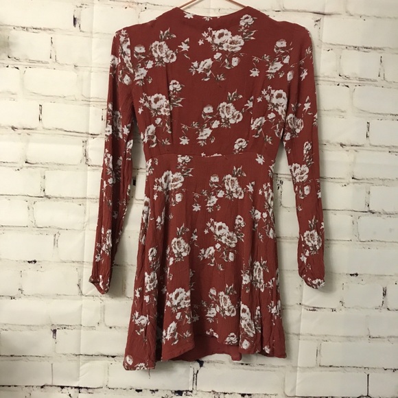 Chloe & Katie dress - Picture 4 of 4